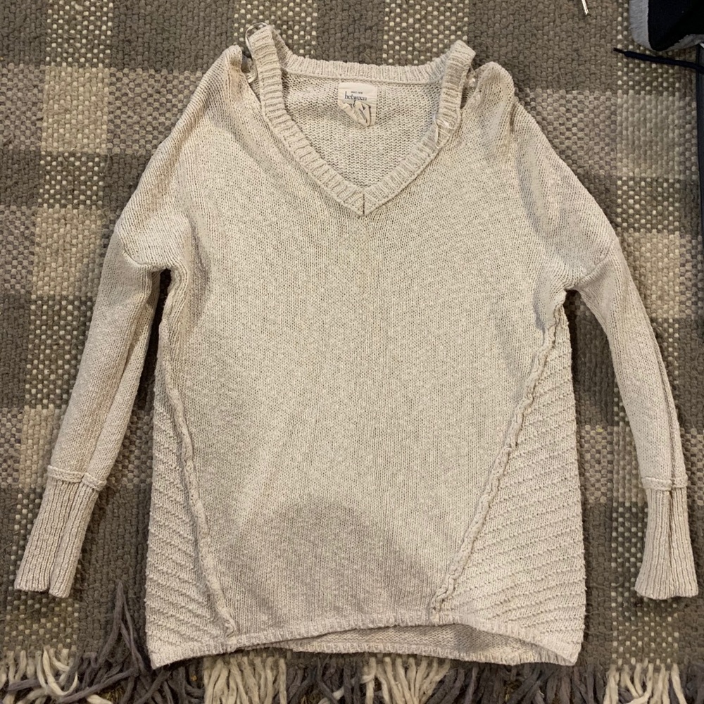 Fashionable sweater